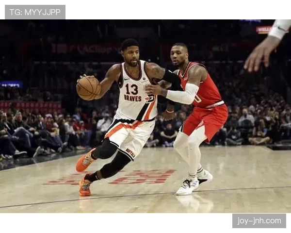 利拉德利用挡拆拉开空间提升三分效率明显领先乔治