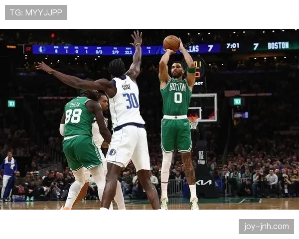 佩顿·普里查德挡拆为塔图姆拉开空间替补效率提升