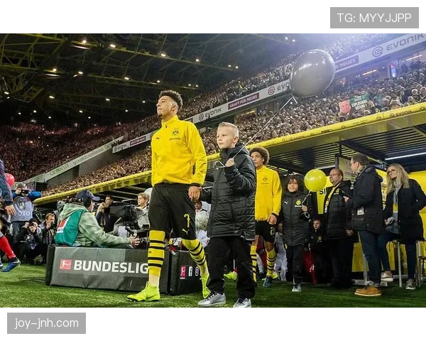 多特蒙德进攻火力充足但稳定性承压，领先后防守表现能否改善？