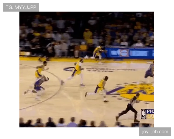 拉塞尔篮下高效防守主导球队内线对抗力大幅提升