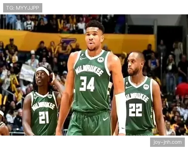 米德尔顿无球跑动效率提升，拉开空间能力改变雄鹿进攻结构